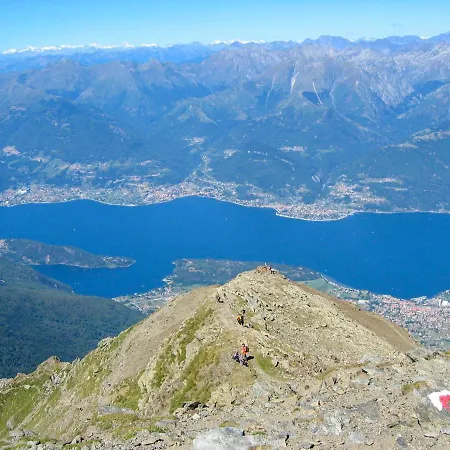 Charlie By Interhome Dongo