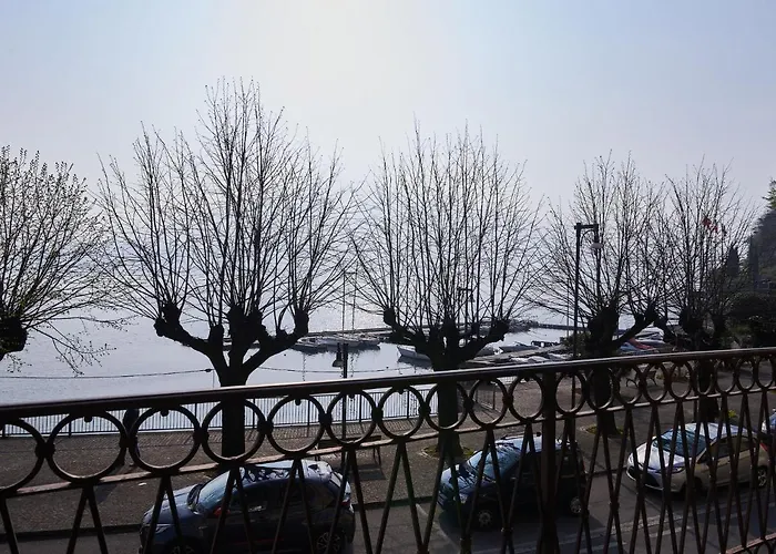 Charlie By Interhome Dongo